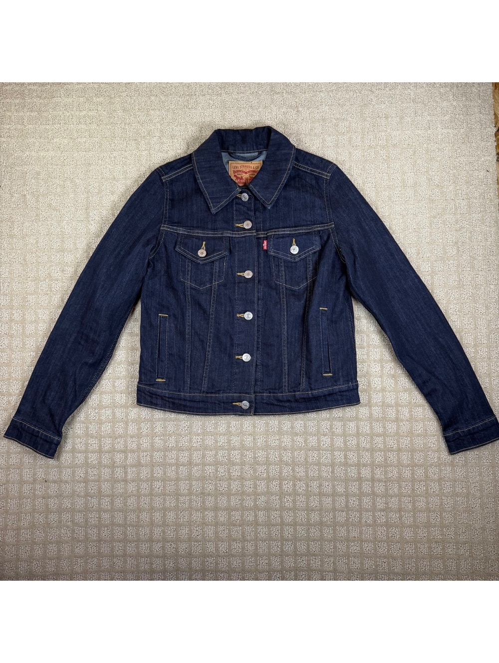 Levi Strauss dark wash denim trucker jacket small